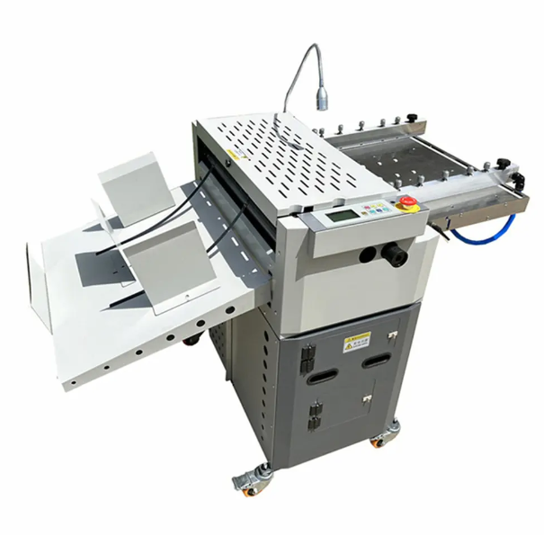 Die Cutting Machine - Macchina Automatica ad Alta Velocità per