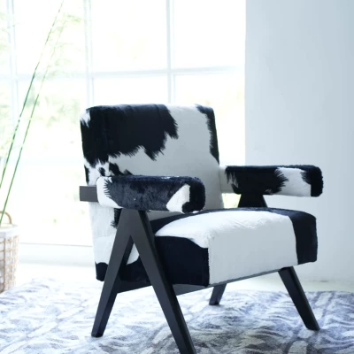 Poltrona con Motivo Mucca, Pol - Commercial Fabric Printing recensione e prezzo